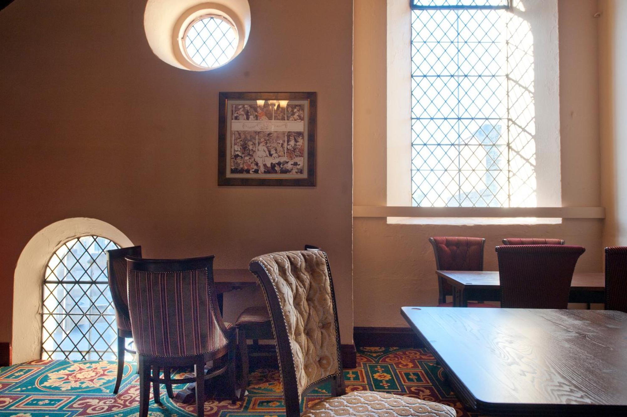 הנטיגדון Sandford House Hotel Wetherspoon מראה חיצוני תמונה