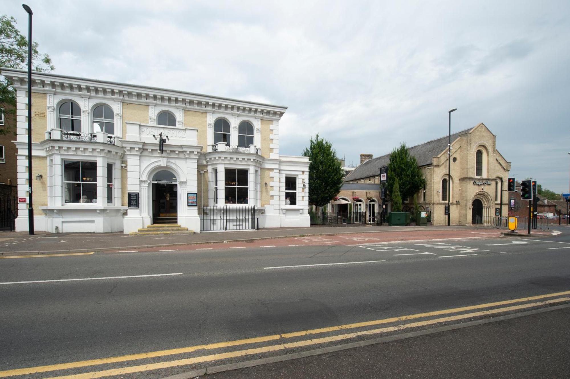 הנטיגדון Sandford House Hotel Wetherspoon מראה חיצוני תמונה