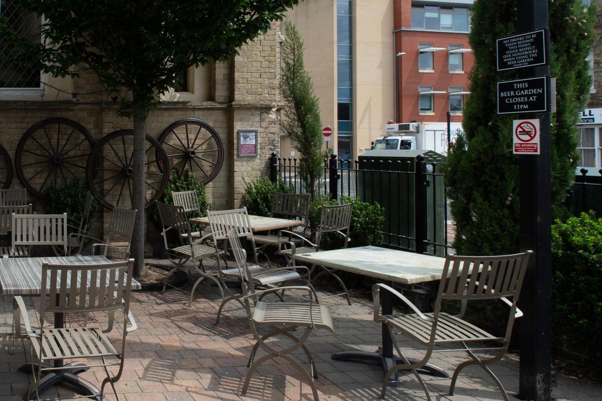 הנטיגדון Sandford House Hotel Wetherspoon מראה חיצוני תמונה