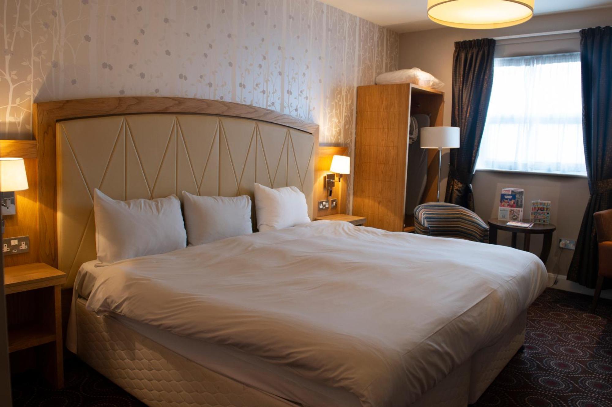 הנטיגדון Sandford House Hotel Wetherspoon מראה חיצוני תמונה