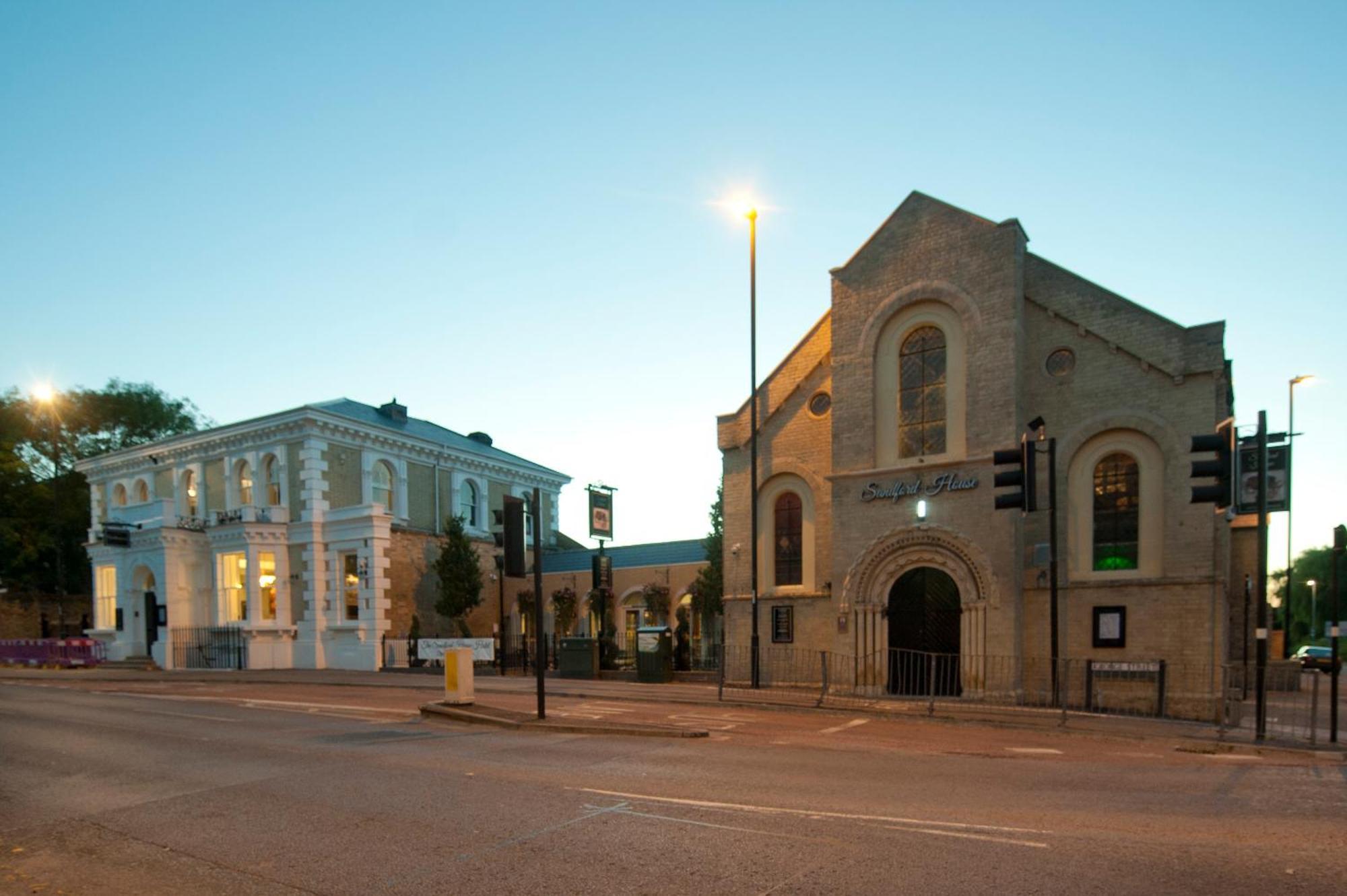 הנטיגדון Sandford House Hotel Wetherspoon מראה חיצוני תמונה