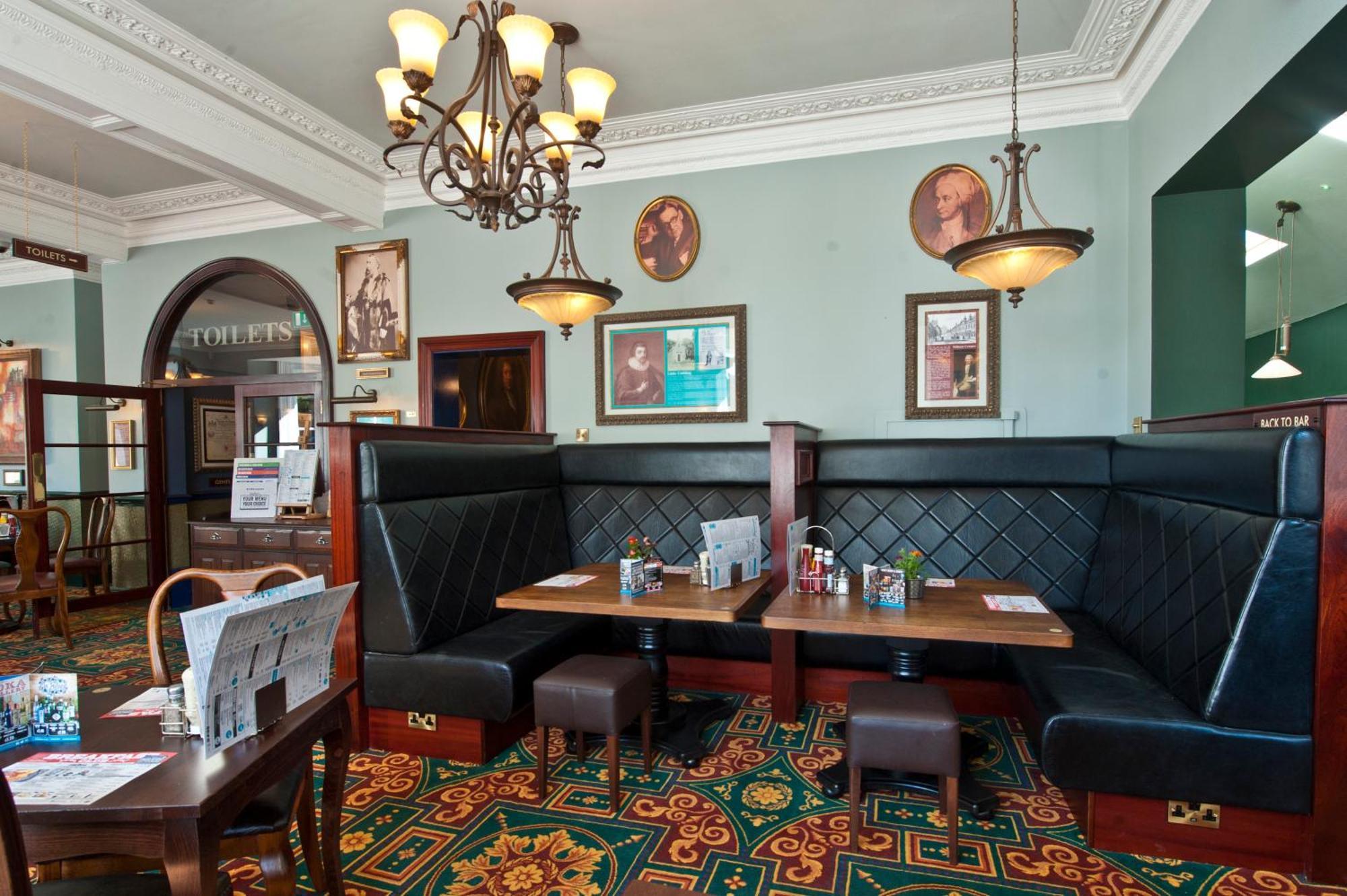 הנטיגדון Sandford House Hotel Wetherspoon מראה חיצוני תמונה