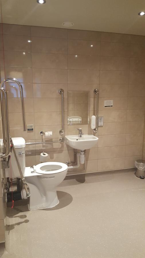 הנטיגדון Sandford House Hotel Wetherspoon מראה חיצוני תמונה